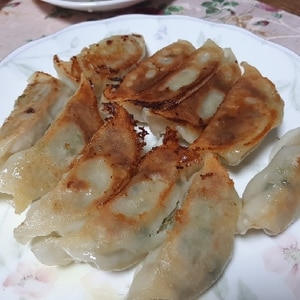 簡単♪電子レンジとオーブントースターで焼き餃子